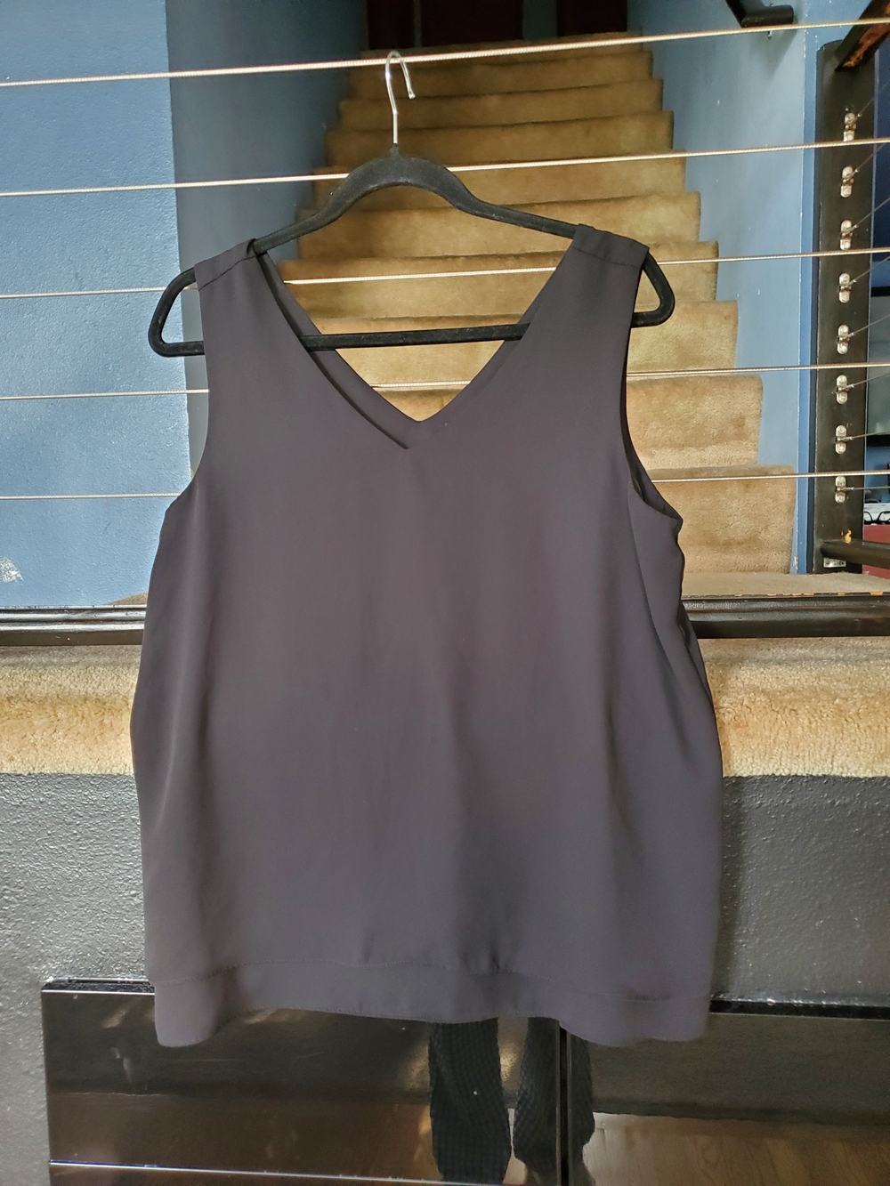 Ann Taylor Black V-Neck Sleeveless Shell